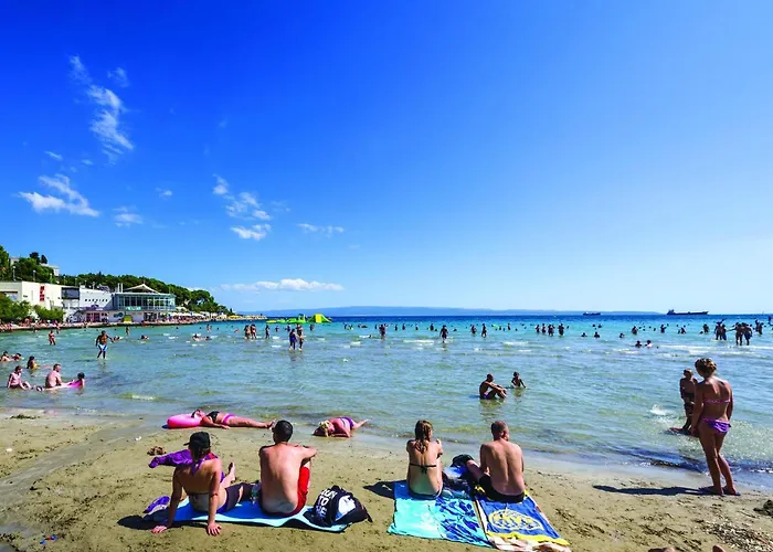 Amazing In With Kitchen * Split