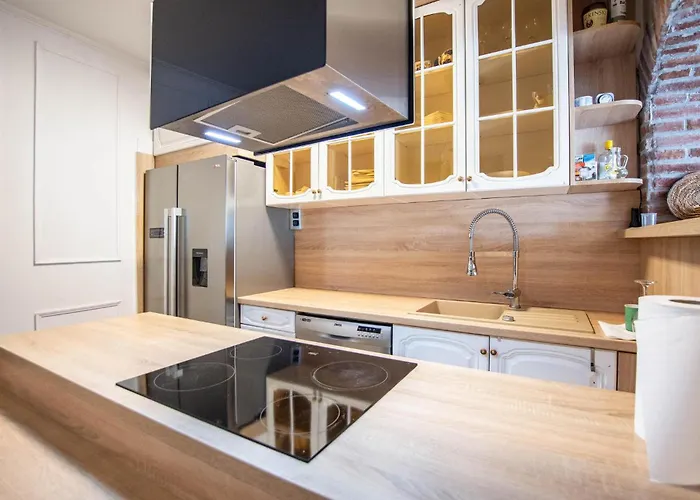 Amazing In With Kitchen