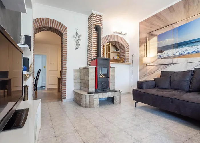 Amazing In With Kitchen *