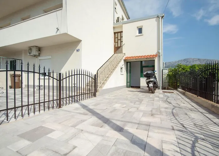 Amazing In With Kitchen * Split