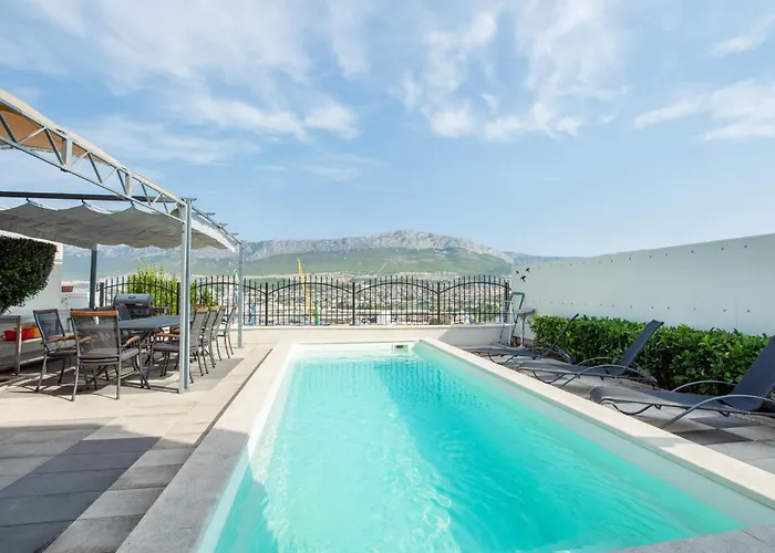 Amazing In With Kitchen Apartment Split