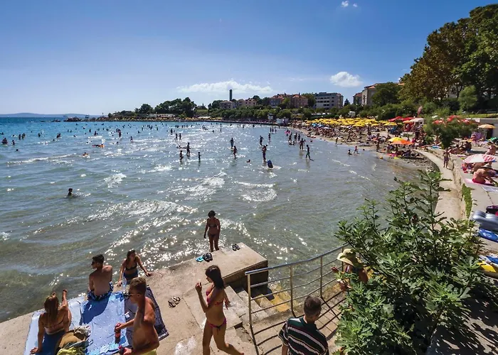 Amazing In With Kitchen *